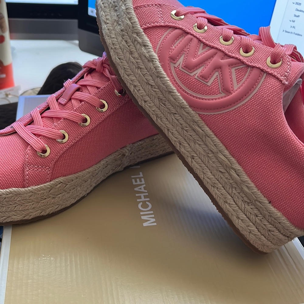 Women shoes Michael Kors size 5.5M